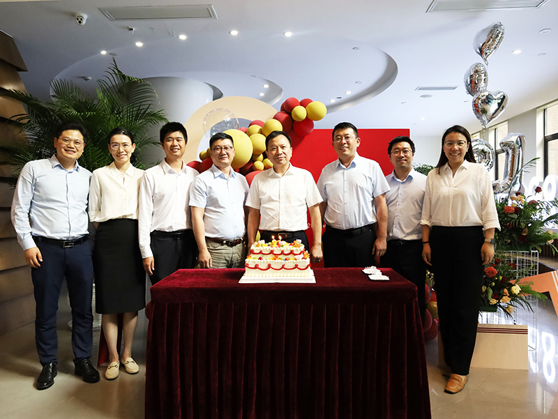 二十一载 智造未来丨贺EMC易倍体育股份廿一诞辰，再启新篇